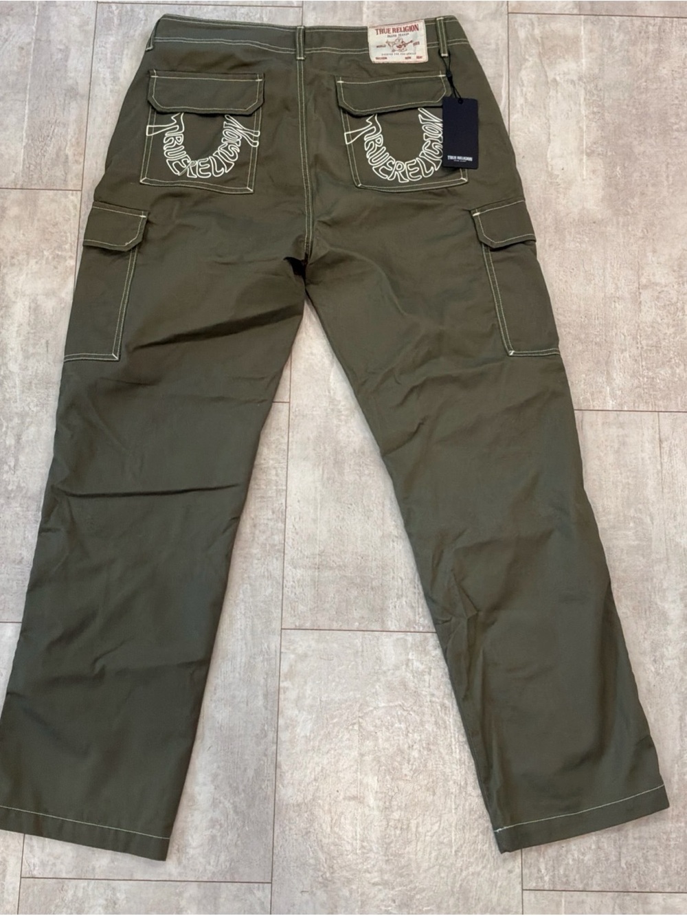 NWT True Religion brand Mens baggy cargo pant size 36x33 Kalamata MSRP $169